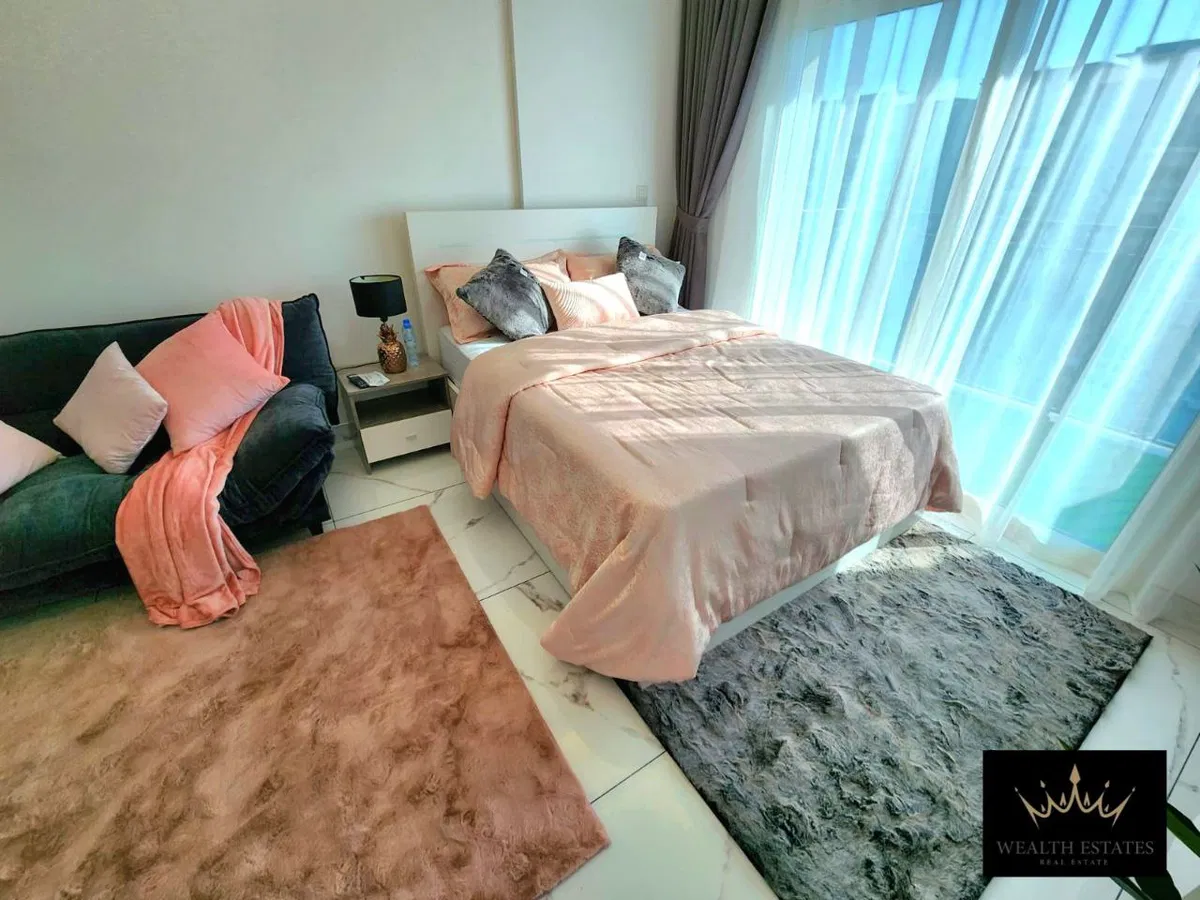 Housing in Dubai, United Arab Emirates Housing in Dubai, United Arab Emirates