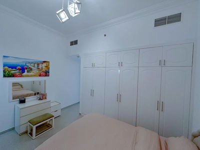 Alojamiento en Ar Ruways, United Arab Emirates  Alojamiento en Ar Ruways, United Arab Emirates