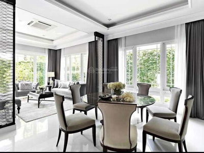 Sunrise City, Vietnam Sunrise City, Vietnam