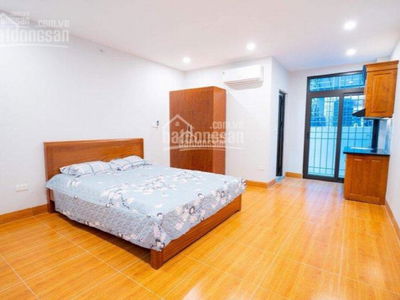 Khuc Thua Du Street, Vietnam  Khuc Thua Du Street, Vietnam