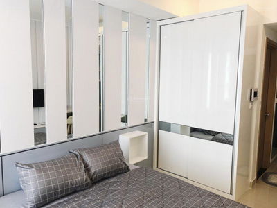 River Gate, Vietnam River Gate, Vietnam