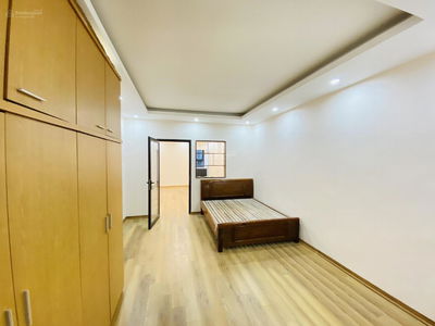 Nguyen Quy Duc Street, Vietnam  Nguyen Quy Duc Street, Vietnam