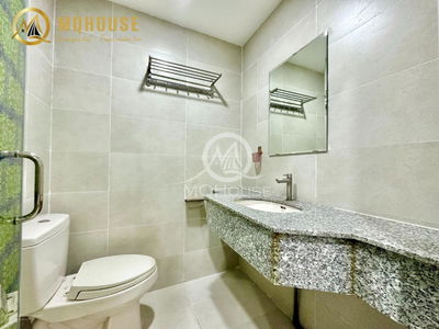 Nguyen Van Troi Street, Vietnam Nguyen Van Troi Street, Vietnam