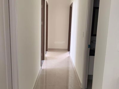 Topaz Elite, Vietnam Topaz Elite, Vietnam