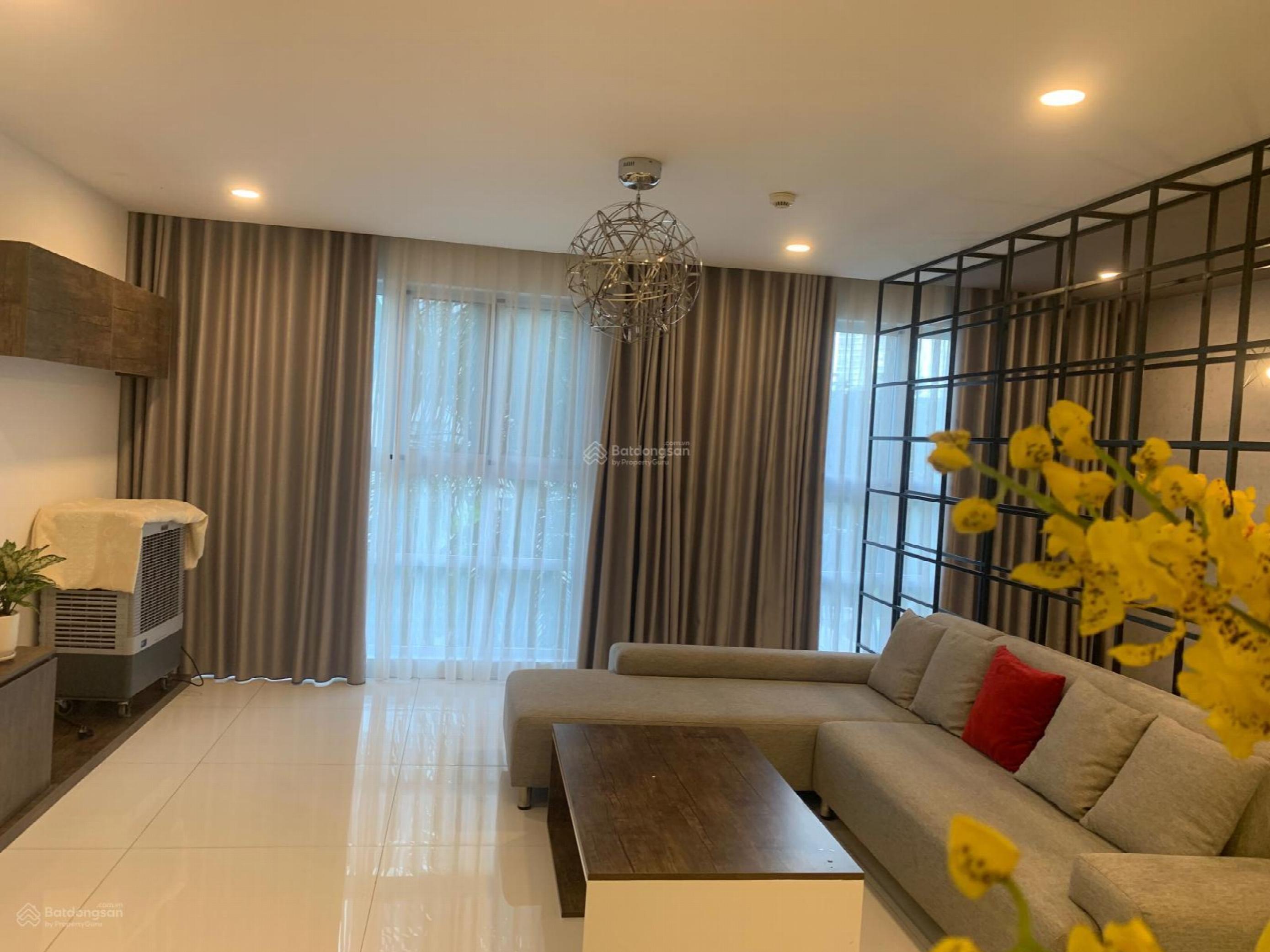 Happy Valley, Vietnam Happy Valley, Vietnam