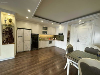 D'. Le Pont D'or - Hoang Cau, Vietnam D'. Le Pont D'or - Hoang Cau, Vietnam