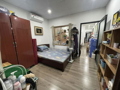 Hoang Ngoc Phach Street, Vietnam Hoang Ngoc Phach Street, Vietnam