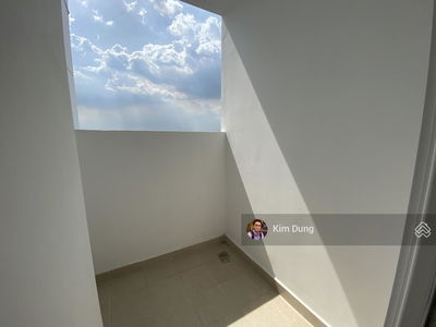 Diamond Riverside, Vietnam Diamond Riverside, Vietnam