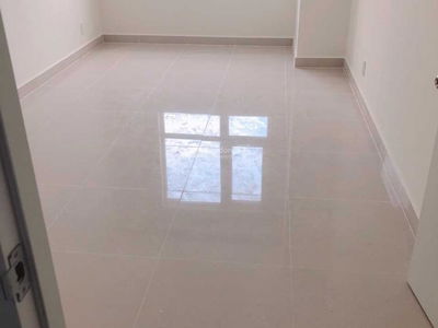 Topaz Elite, Vietnam Topaz Elite, Vietnam