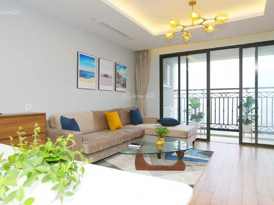 D'. Le Roi Soleil, Vietnam D'. Le Roi Soleil, Vietnam