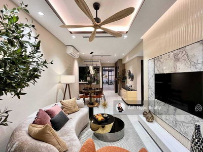 Of The Sun, Vietnam Of The Sun, Vietnam