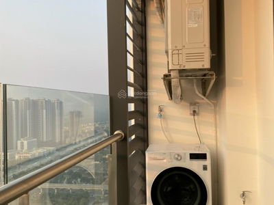 Dreamland Bonanza, Vietnam Dreamland Bonanza, Vietnam