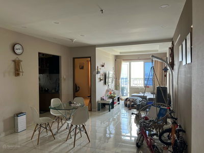 Le Van Chi Street, Vietnam Le Van Chi Street, Vietnam