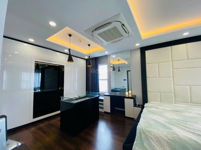 Sunrise City, Vietnam Sunrise City, Vietnam