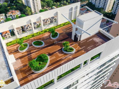 The Peak, Vietnam  The Peak, Vietnam