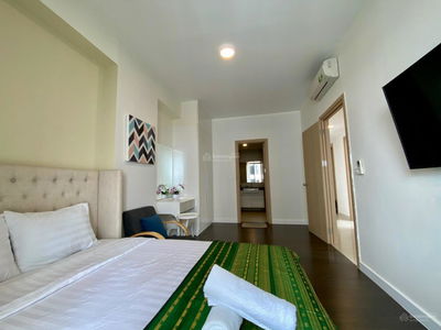 River Gate, Vietnam River Gate, Vietnam