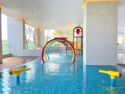 The Antonia, Vietnam  The Antonia, Vietnam