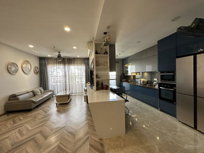 Sunrise City, Vietnam  Sunrise City, Vietnam