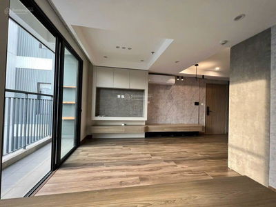 Dolphin Plaza Project Dolphin Plaza Project