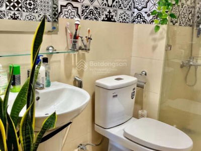 Him Lam Cho Lon, Vietnam Him Lam Cho Lon, Vietnam