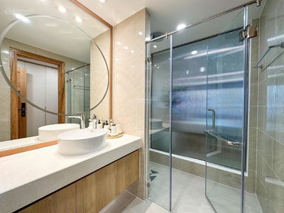 Street 3/2, Vietnam  Street 3/2, Vietnam