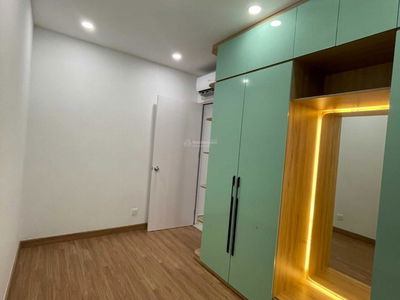 Topaz Twins Project, Vietnam  Topaz Twins Project, Vietnam