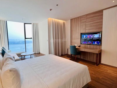 A La Carte Ha Long Bay Project, Vietnam A La Carte Ha Long Bay Project, Vietnam