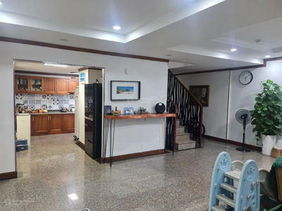 Hoang Anh Gold House, Vietnam  Hoang Anh Gold House, Vietnam