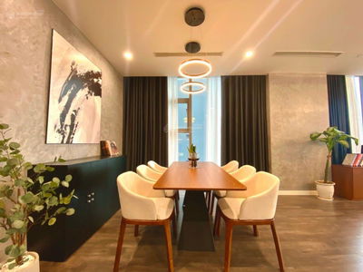 The Nine, Vietnam The Nine, Vietnam