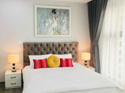 D'. Le Roi Soleil, Vietnam D'. Le Roi Soleil, Vietnam