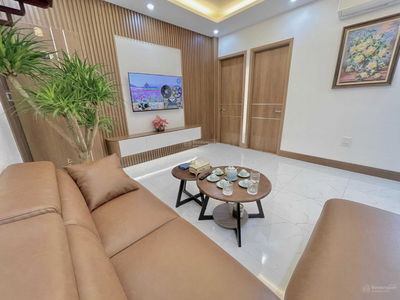 Hoang Hoa Tham Street, Vietnam Hoang Hoa Tham Street, Vietnam