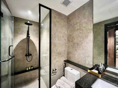 Of The Sun, Vietnam Of The Sun, Vietnam