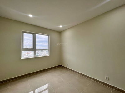 Topaz Elite, Vietnam Topaz Elite, Vietnam