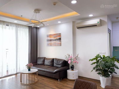 Pham Hung Street, Vietnam Pham Hung Street, Vietnam