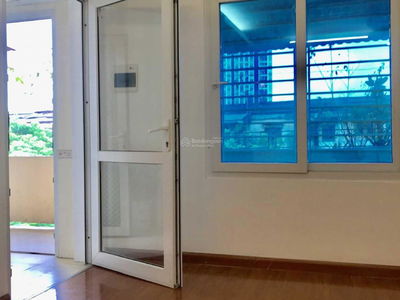 Quynh Mai Street, Vietnam Quynh Mai Street, Vietnam