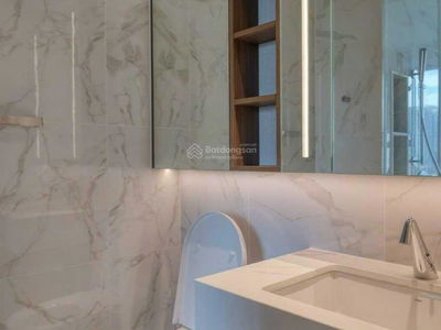 Hung Phat Silver Star, Vietnam  Hung Phat Silver Star, Vietnam