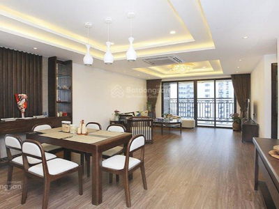 D'. Le Roi Soleil, Vietnam D'. Le Roi Soleil, Vietnam