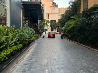 Riverside Garden, Vietnam Riverside Garden, Vietnam