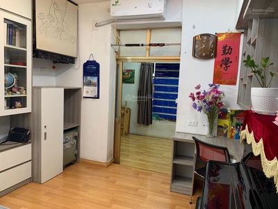 Le Quy Don Street, Vietnam Le Quy Don Street, Vietnam