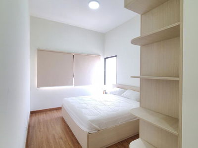 Topaz Twins Project, Vietnam  Topaz Twins Project, Vietnam