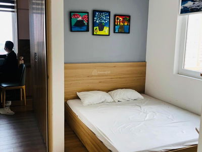 Xuan La Street, Vietnam Xuan La Street, Vietnam