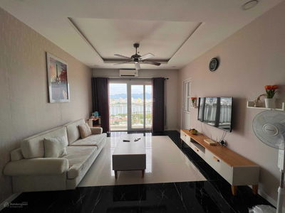 The Monarchy Project, Vietnam  The Monarchy Project, Vietnam