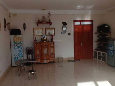 Nguyen Huu Tien Street, Vietnam  Nguyen Huu Tien Street, Vietnam