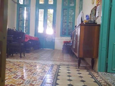 Ba Trieu Street, Vietnam Ba Trieu Street, Vietnam