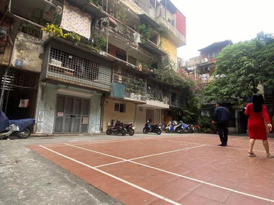 Ton Duc Thang Street, Vietnam Ton Duc Thang Street, Vietnam