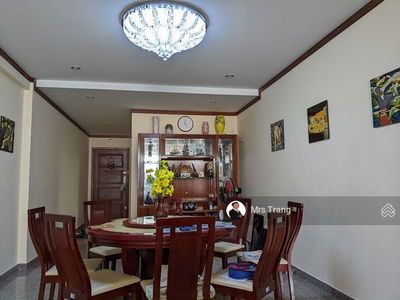 Hoang Anh Thanh Binh, Vietnam Hoang Anh Thanh Binh, Vietnam