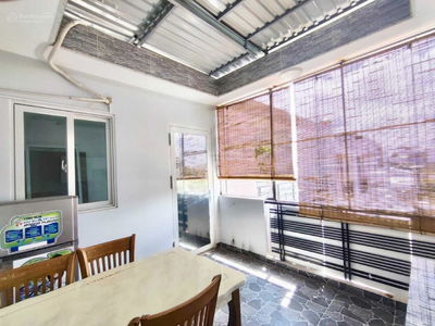 Dang Van Ngu Street, Vietnam Dang Van Ngu Street, Vietnam