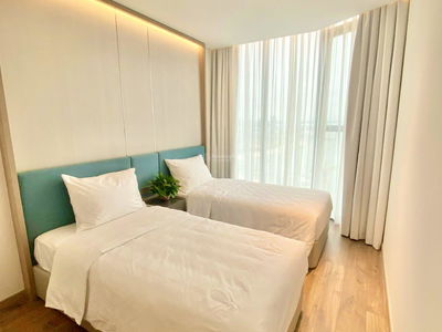 A La Carte Ha Long Bay Project, Vietnam A La Carte Ha Long Bay Project, Vietnam