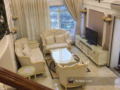 Phu Hoang Anh, Vietnam Phu Hoang Anh, Vietnam