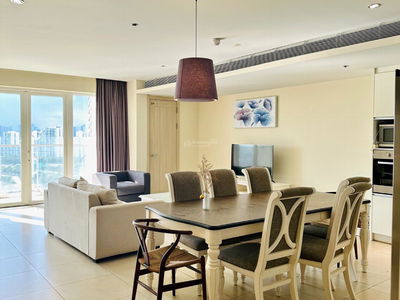 Diamond Island, Vietnam Diamond Island, Vietnam